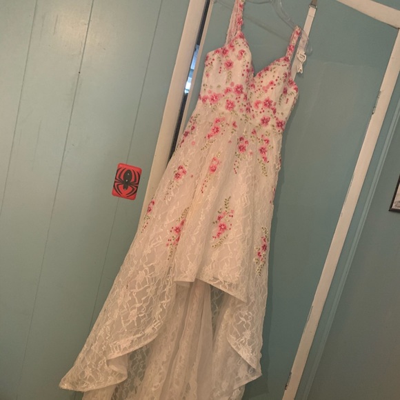 Prom dress - Picture 3 of 3